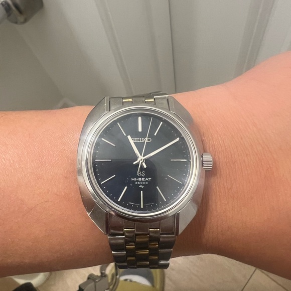 Seiko Hi-Beat Silver and Black Watch - Picture 3 of 6